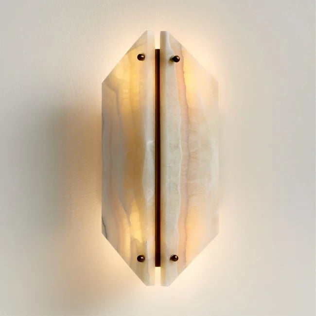 ALABASTER GEOMETRIC WALL LAMP ONYX | CLOPS25