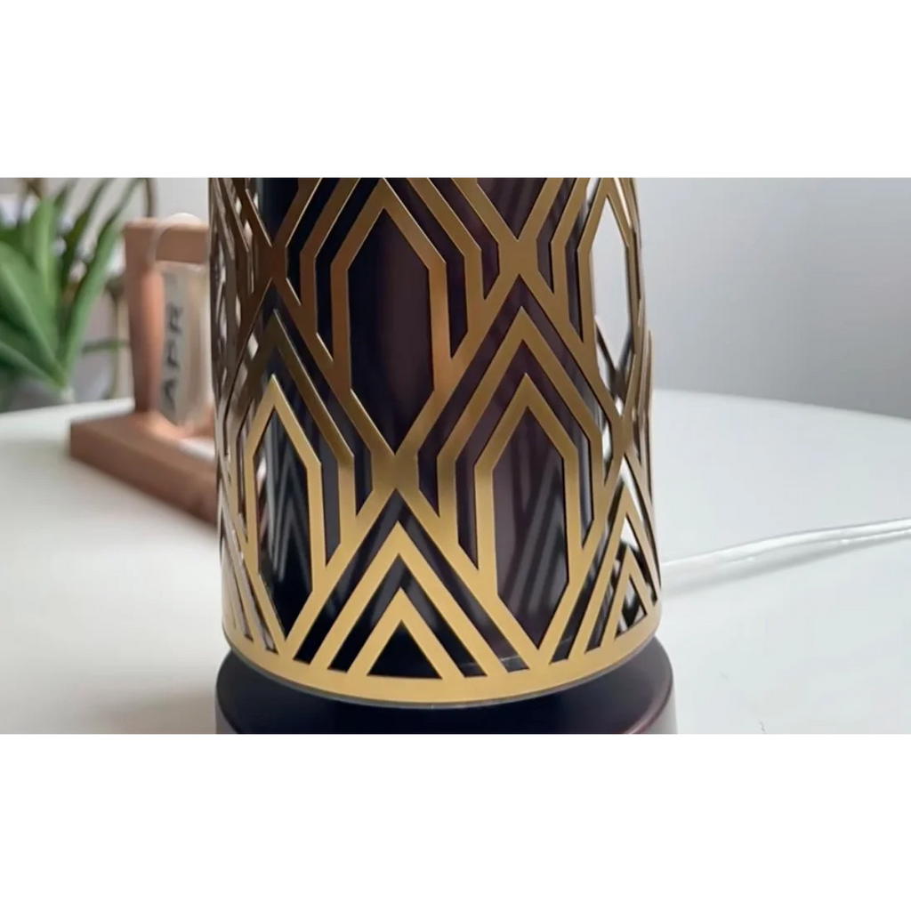 ART DECO TABLE LAMP WITH GEOMETRIC STAINLESS STEEL BASE