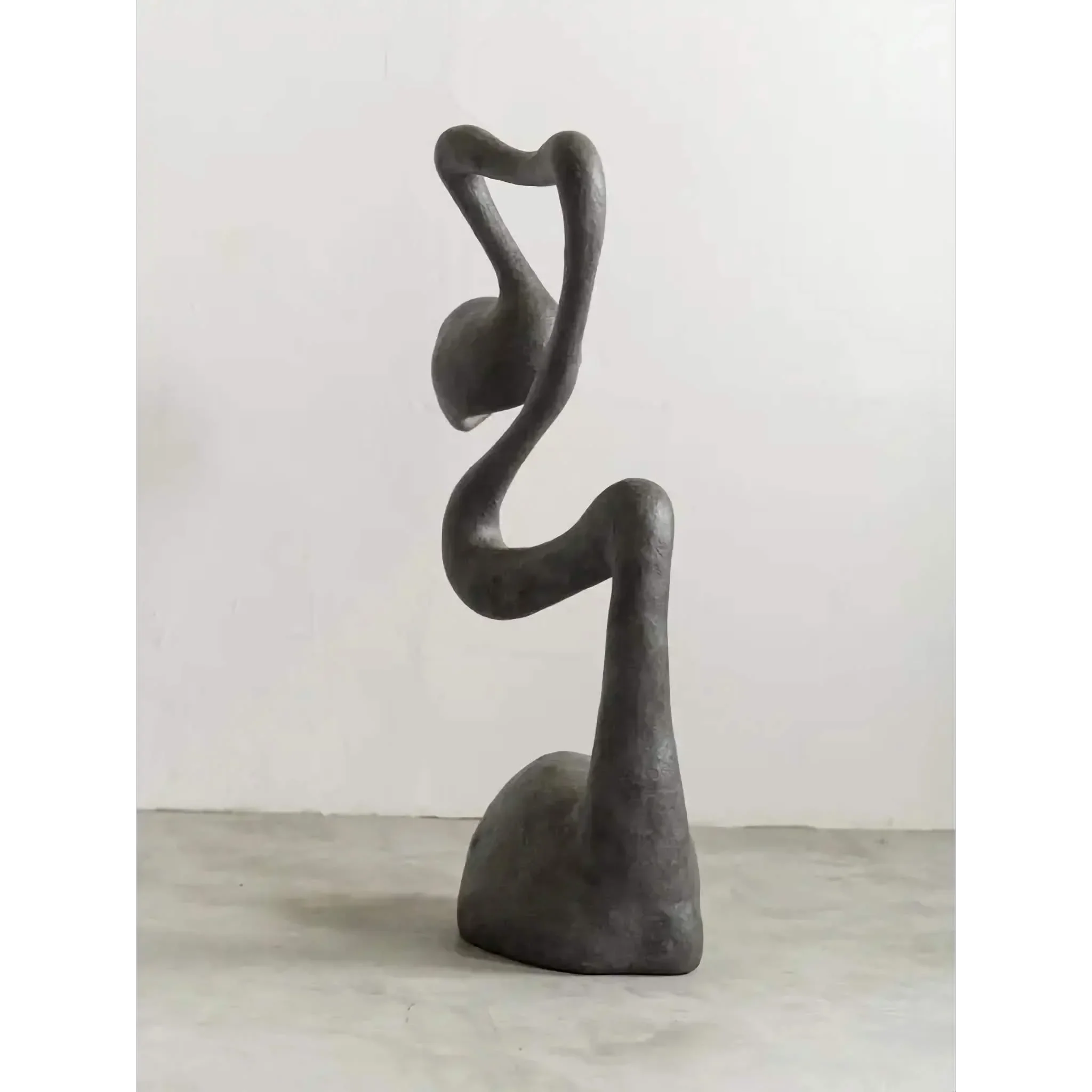 BLACK RESIN FLOOR LAMP | CLFAUS85D