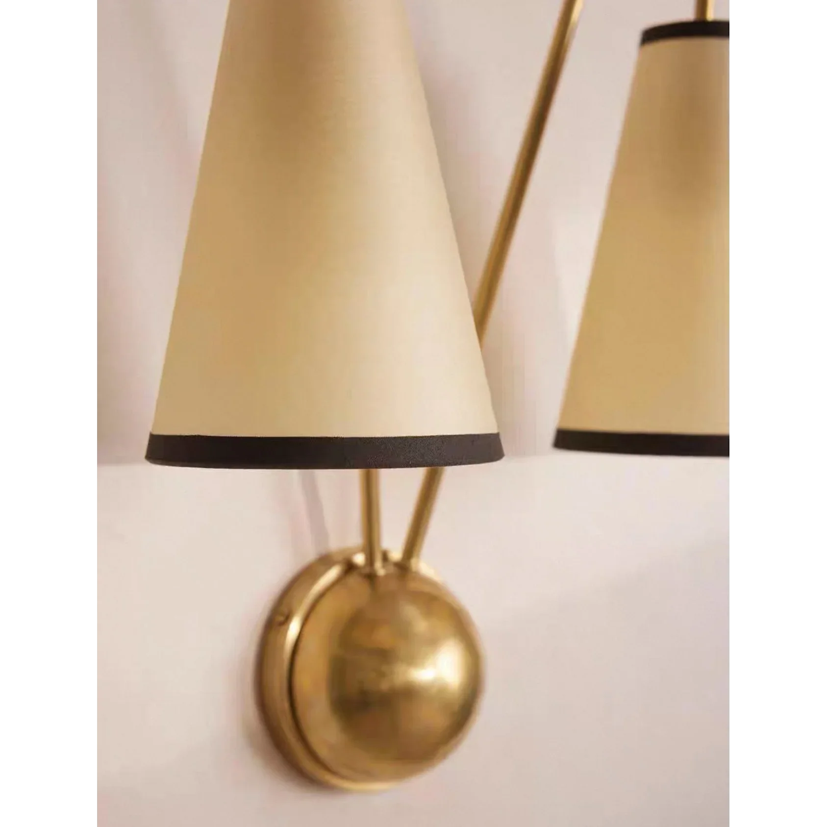 BRASS TWIN ARM WALL SCONCE | CLSHT055