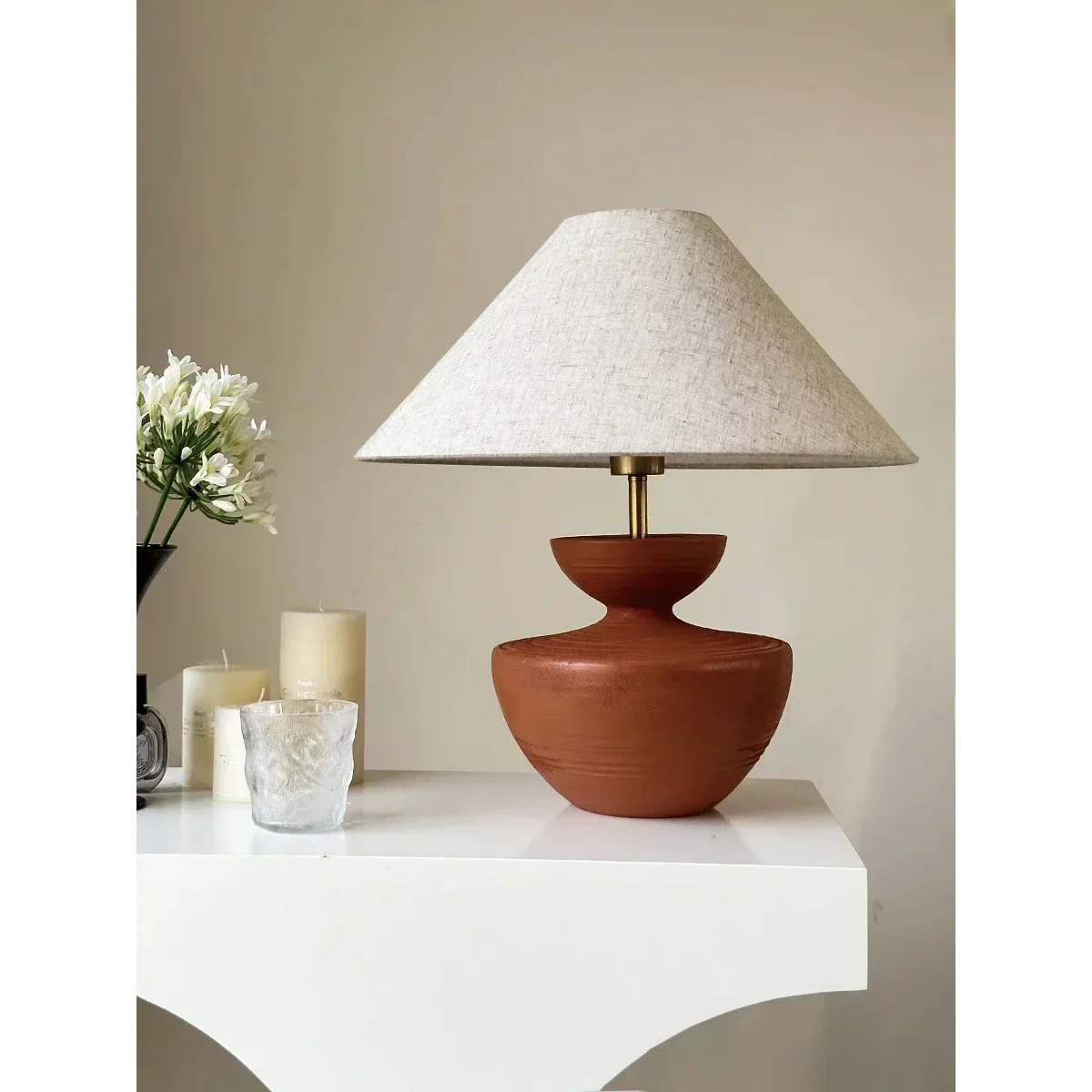 EARTH TONES CERAMIC-PAINTED TABLE LAMP