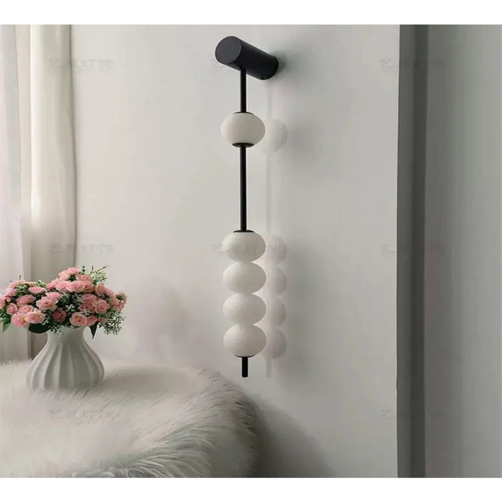 FRENCH IRON AND ACRYLIC WALL LAMP | CLAS852000