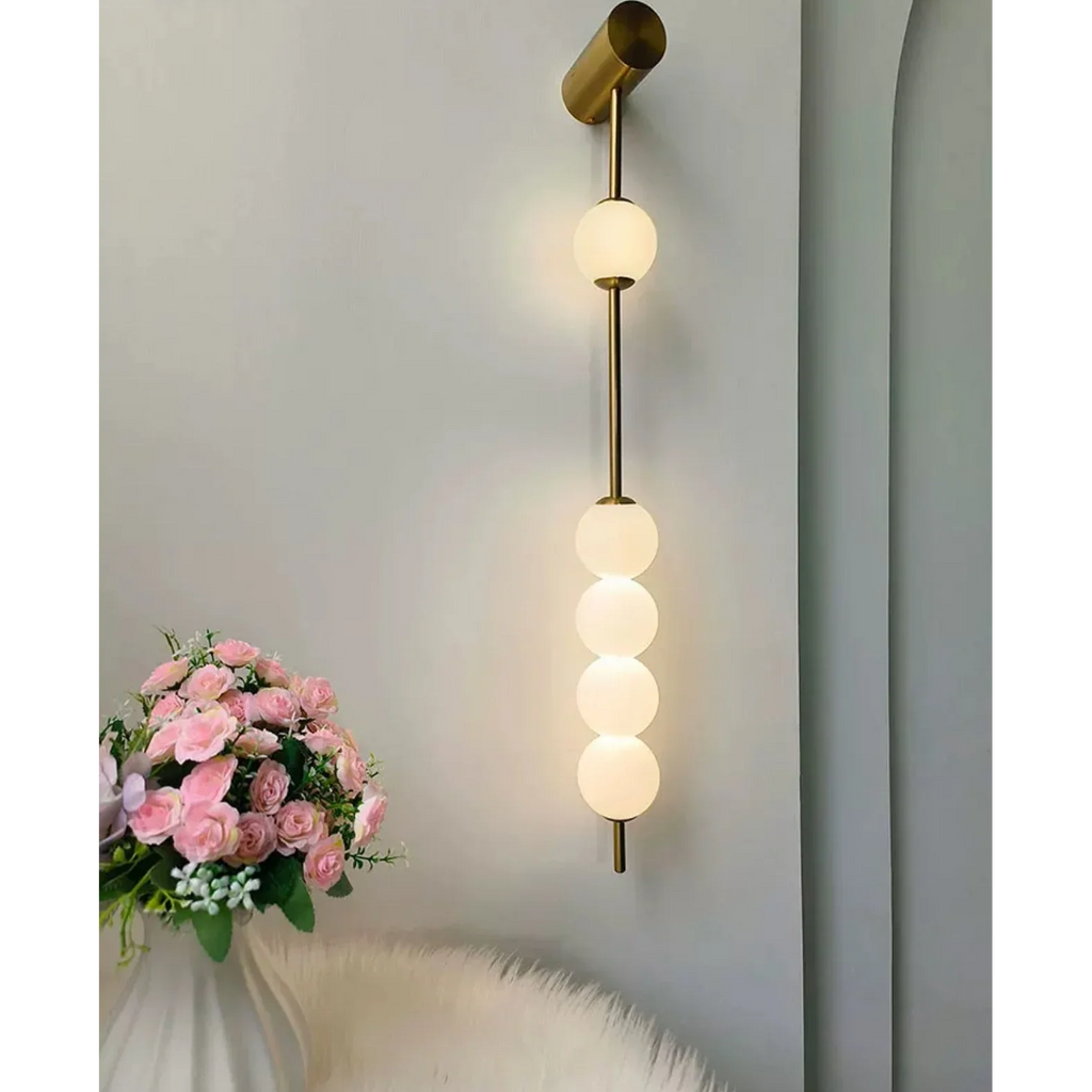 FRENCH IRON AND ACRYLIC WALL LAMP | CLAS852000