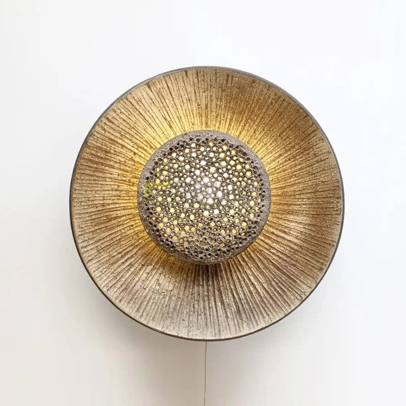 GOLD TEXTURED WALL SCONCE | CLFTU085