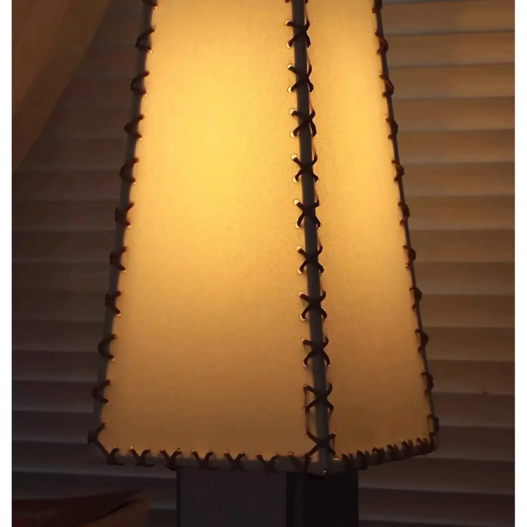 HAND-STITCHED FABRIC TABLE LAMP | CLOPSS045