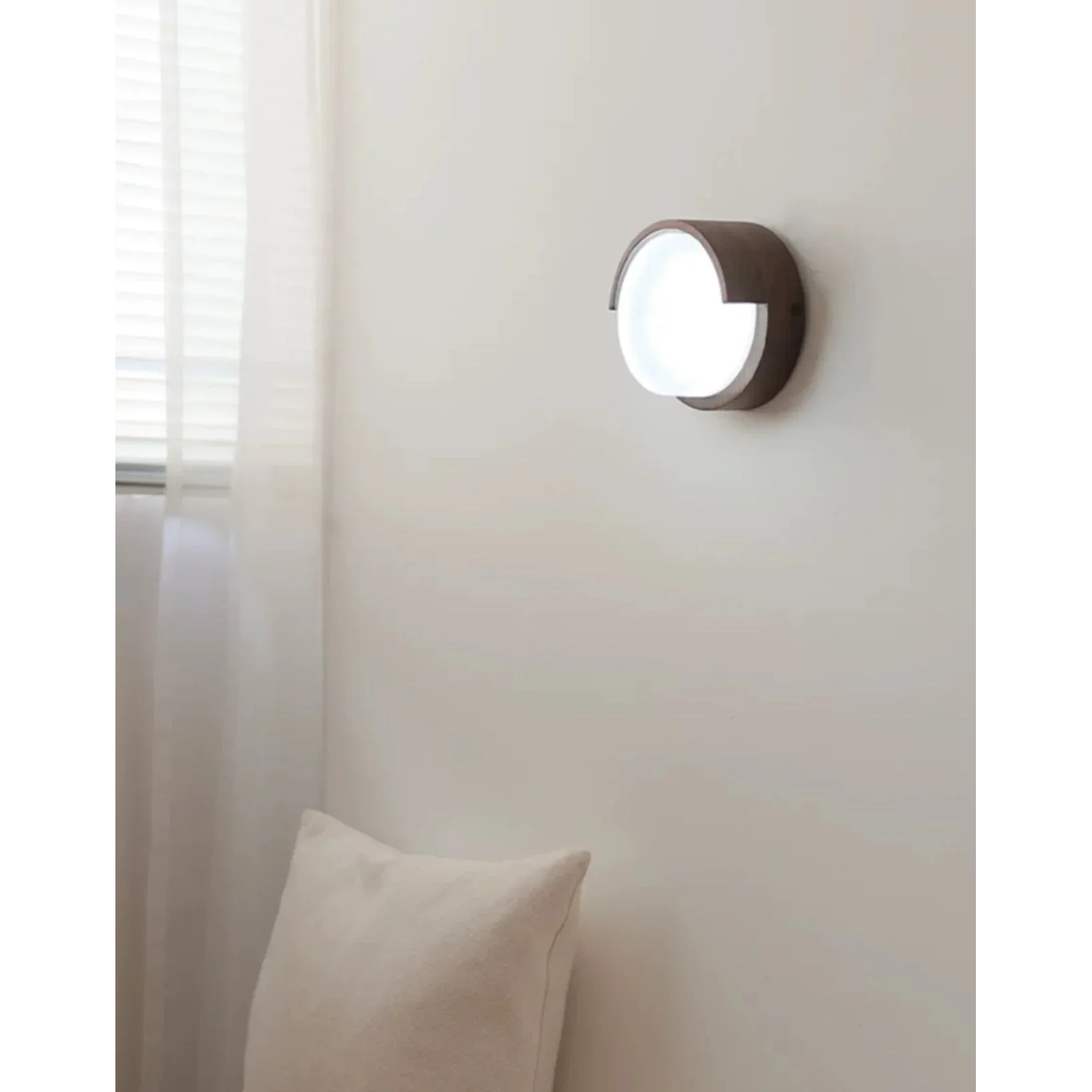 JAPANDI WALNUT WALL LAMP | CLZT7777