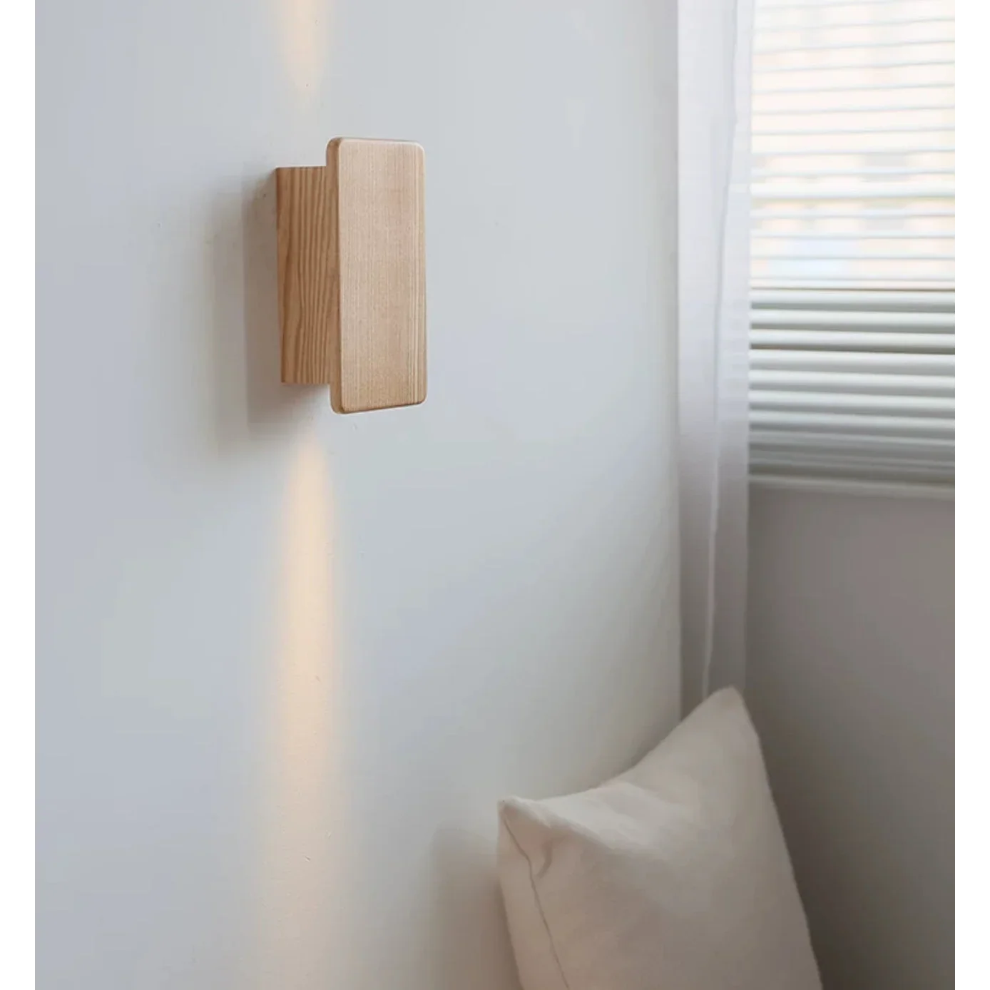 JAPANDI WOOD WALL LAMP | CLDF58520