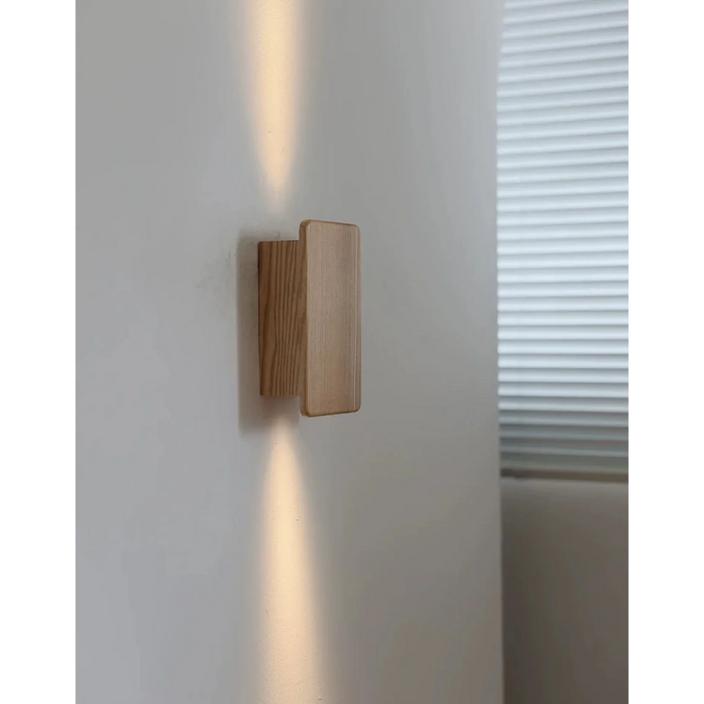 JAPANDI WOOD WALL LAMP | CLDF58520