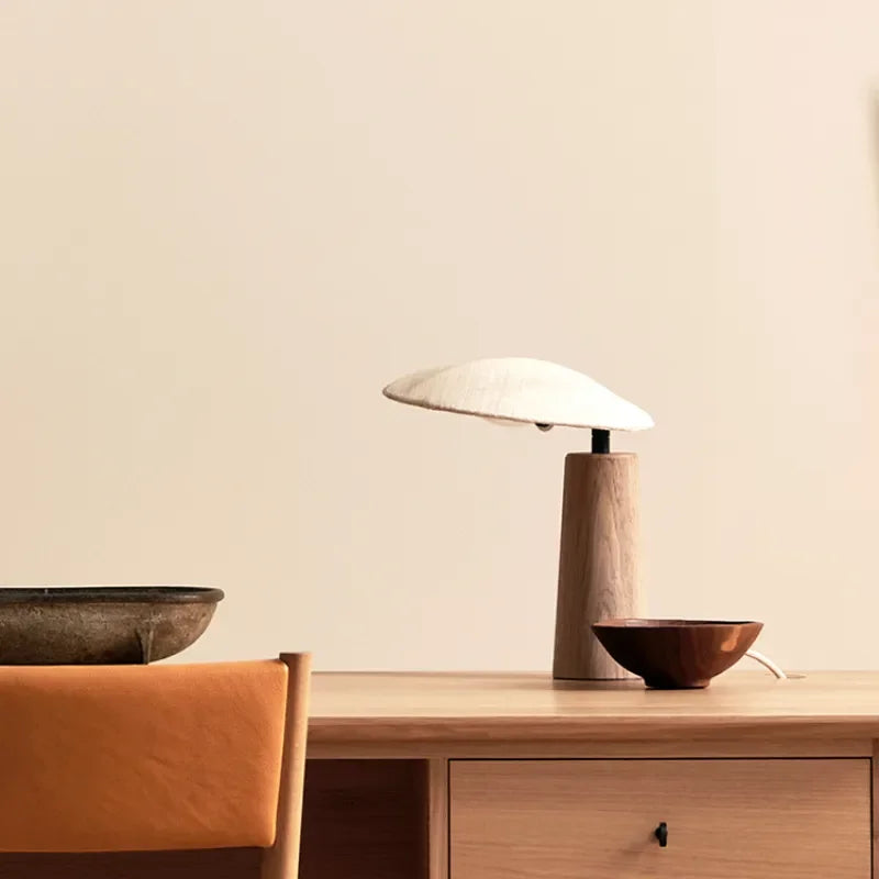 KEZAWA TABLE LAMP