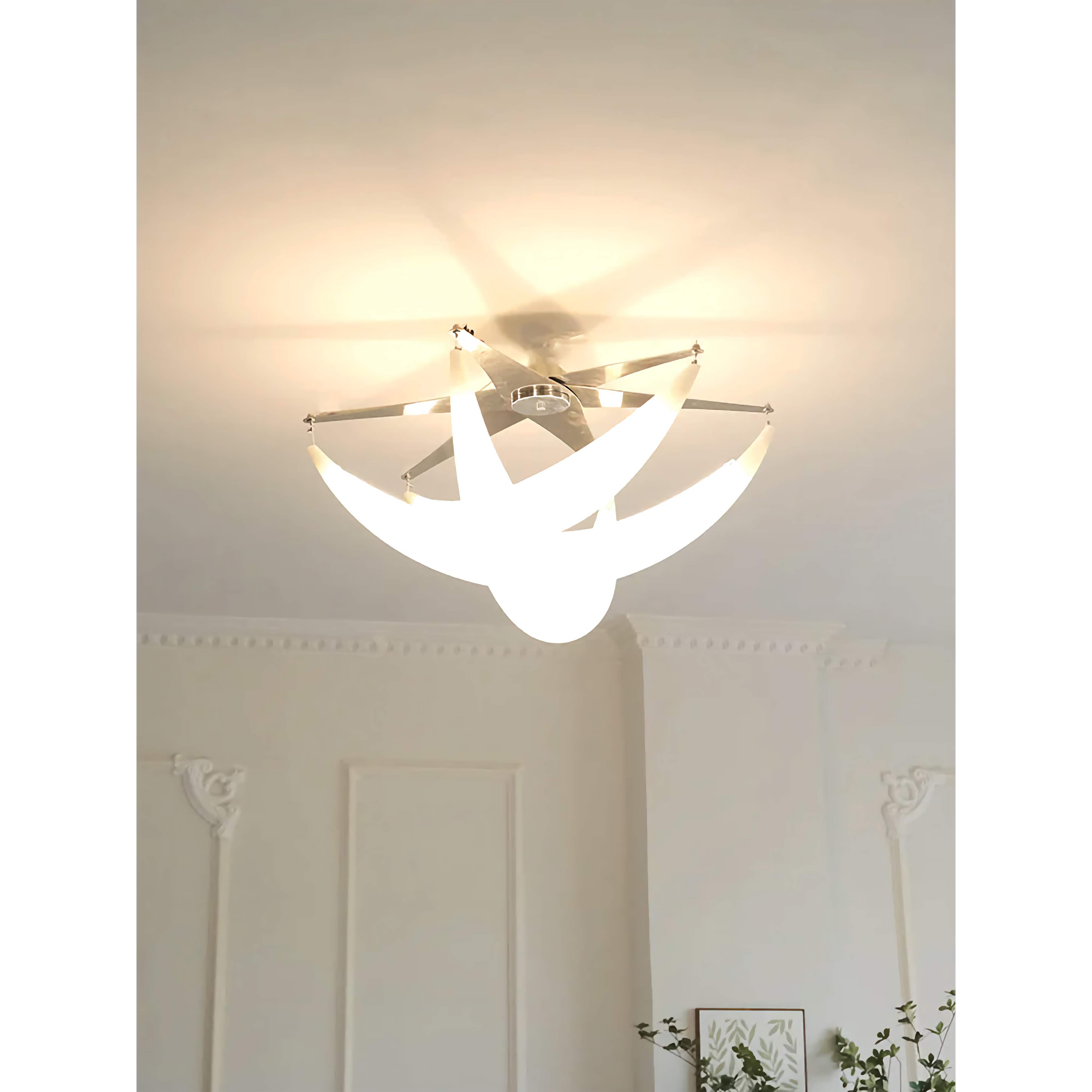 MINIMALIST CRESCENT CEILING LIGHT | CLTREC147