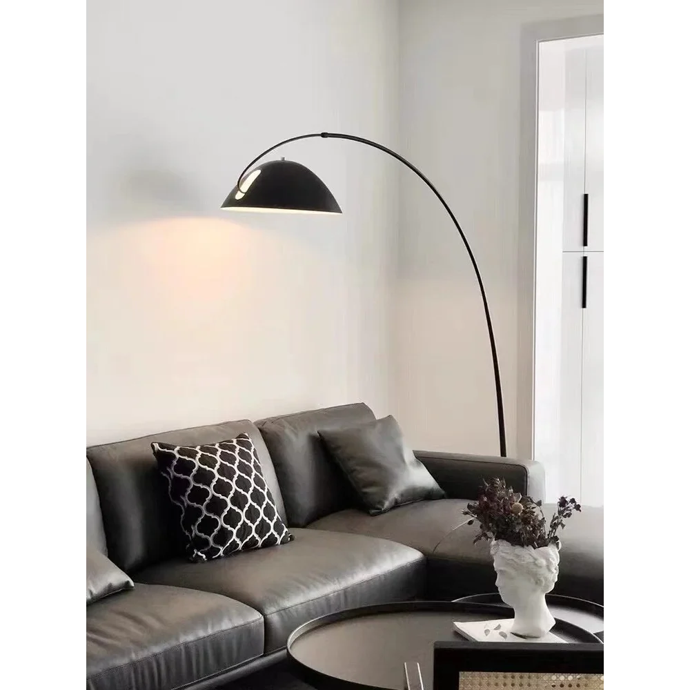 MINIMALIST METAL BLACK ARC FLOOR LAMP