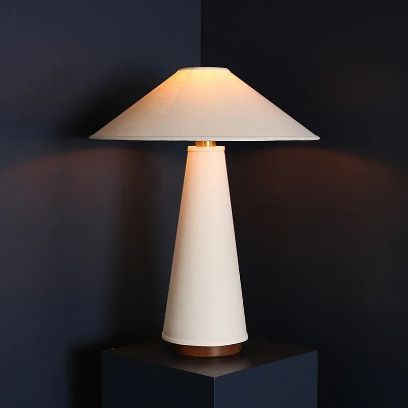 MINIMALIST TABLE LAMP JOSS SERIES | CLD44710