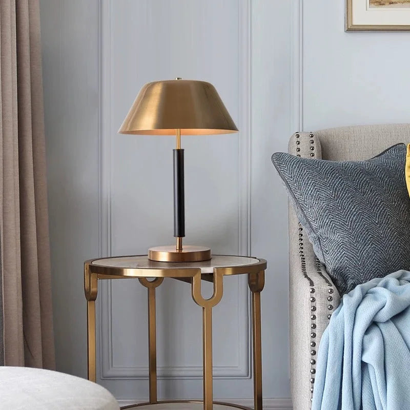 MODERN BRASS AND BLACK IRON TABLE LAMP | DESIGN CLXC0120
