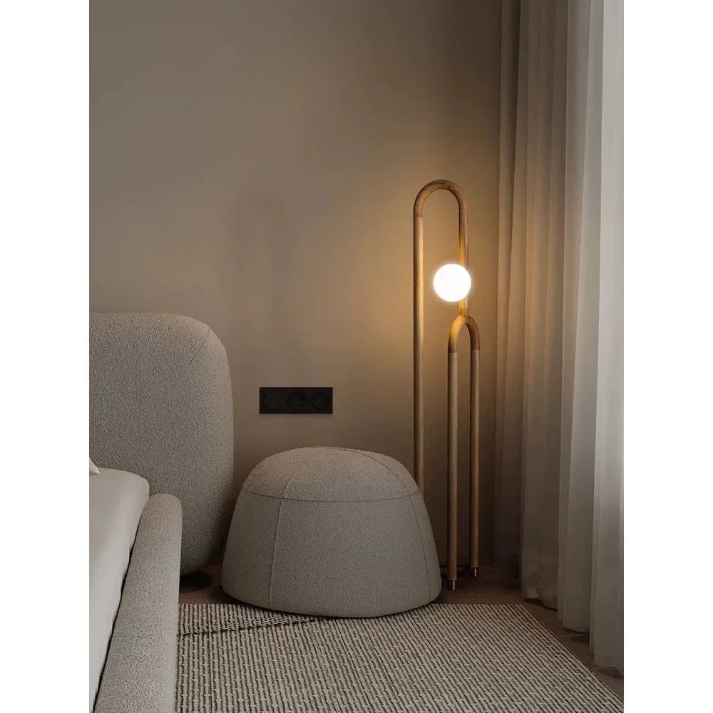 MODERN FLOOR LAMP IN LIGHT WOOD | CLLW1330