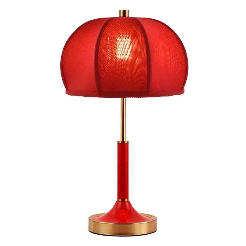 MODERN RED TABLE LAMP WITH WHITE FABRIC SHADE | DESIGN CLSS020N