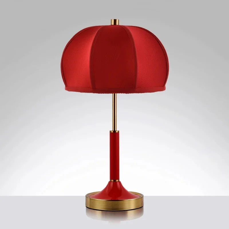 MODERN RED TABLE LAMP WITH WHITE FABRIC SHADE | DESIGN CLSS020N