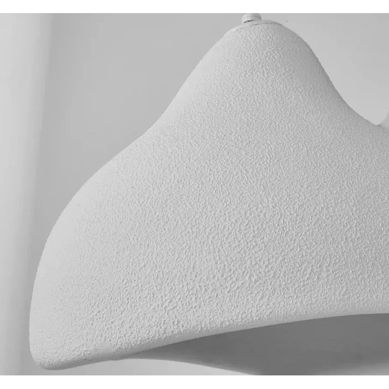 MODERN SCULPTURAL PENDANT LIGHT | CLBN67655