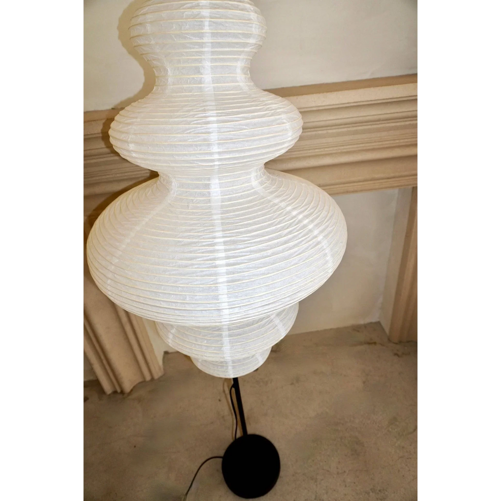 NOGUCHI PAPER FLOOR LAMP | DESIGN CL85032