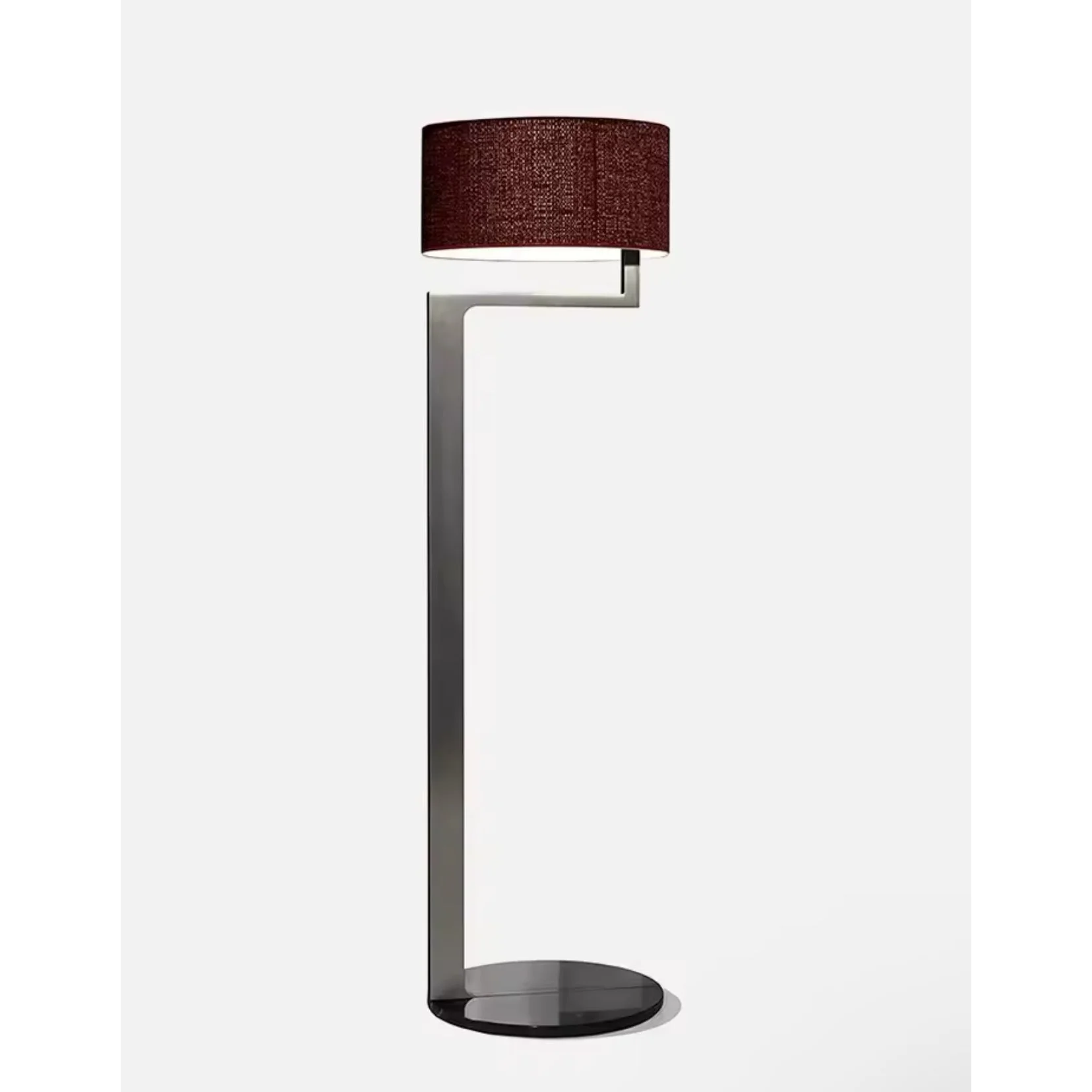 RED MODERN SCULPTURAL METAL FLOOR LAMP | CLFGV025VISR
