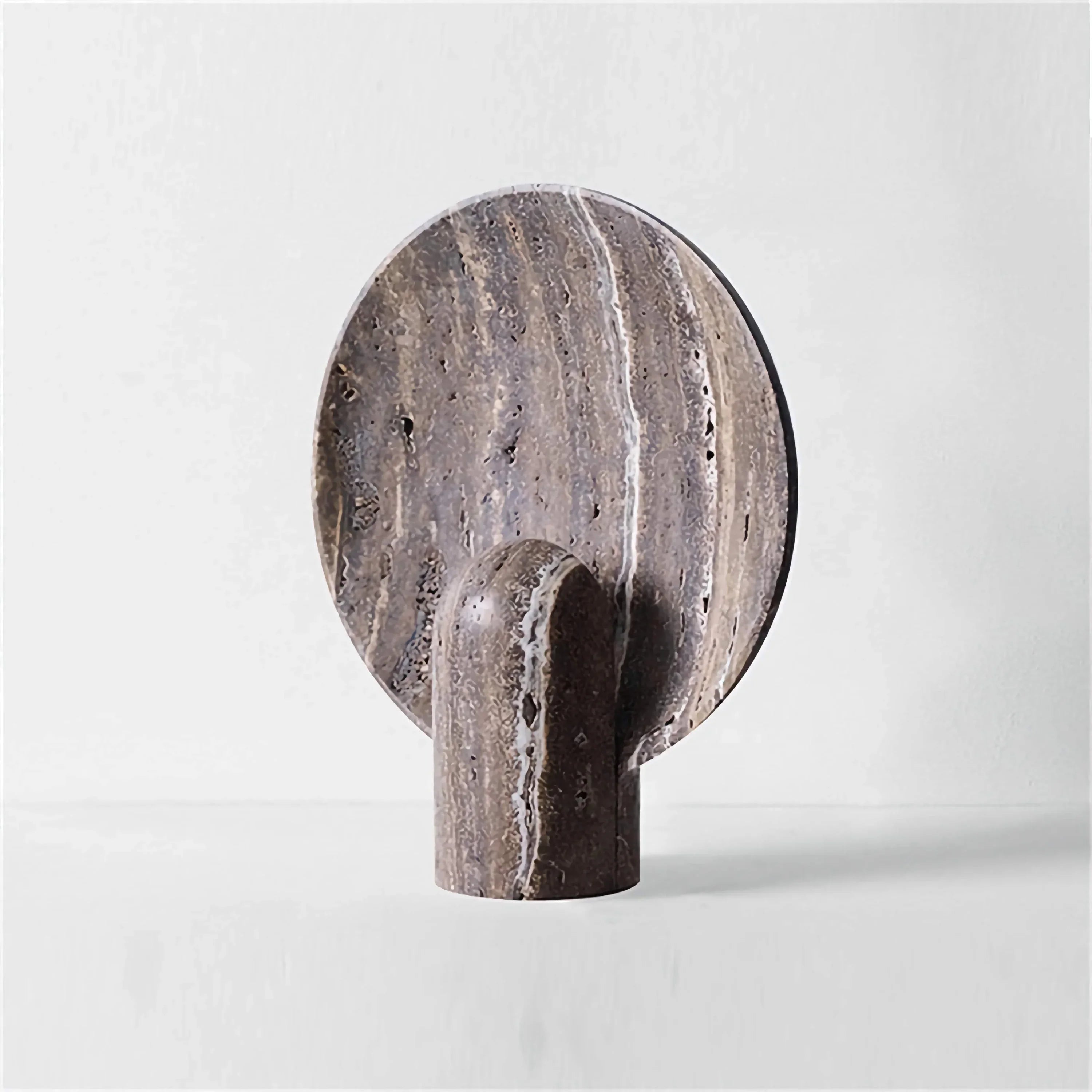 RESIN TABLE LAMP | CL4003262