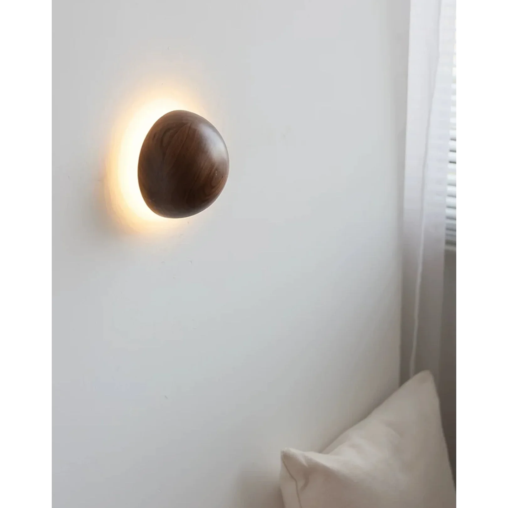 ROUND WALNUT DOME WALL LAMP | CLBV58502