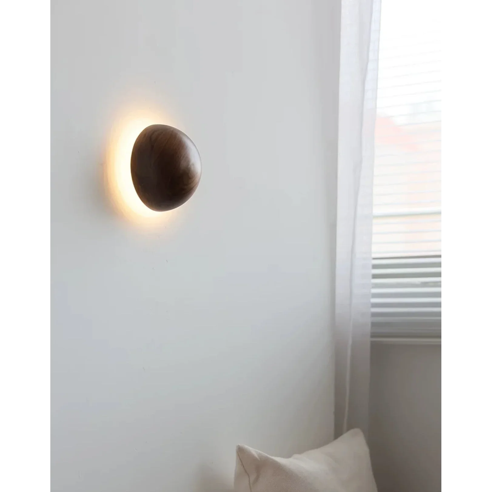 ROUND WALNUT DOME WALL LAMP | CLBV58502