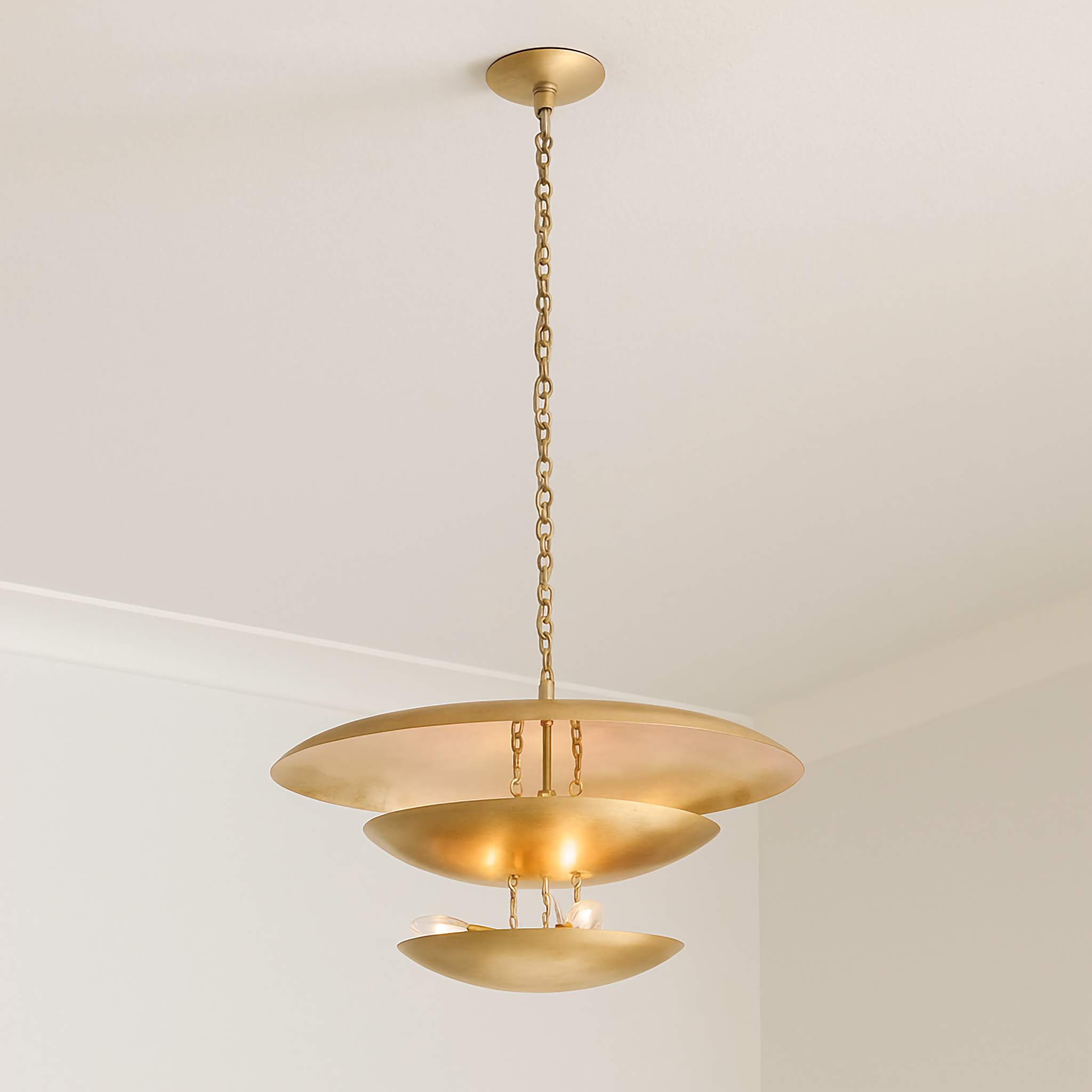 SCULPTURAL GOLD TIERED CHANDELIER | CLIS0960
