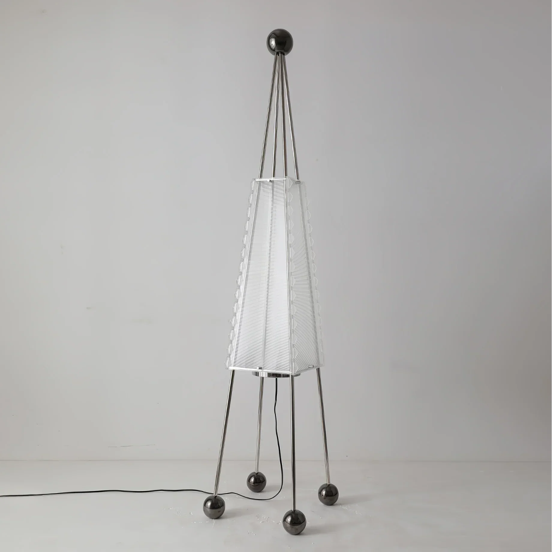 STAINLESS STEEL & ACRYLIC LED TENT FLOOR LAMP | CAMPSITE LUMIÈRE
