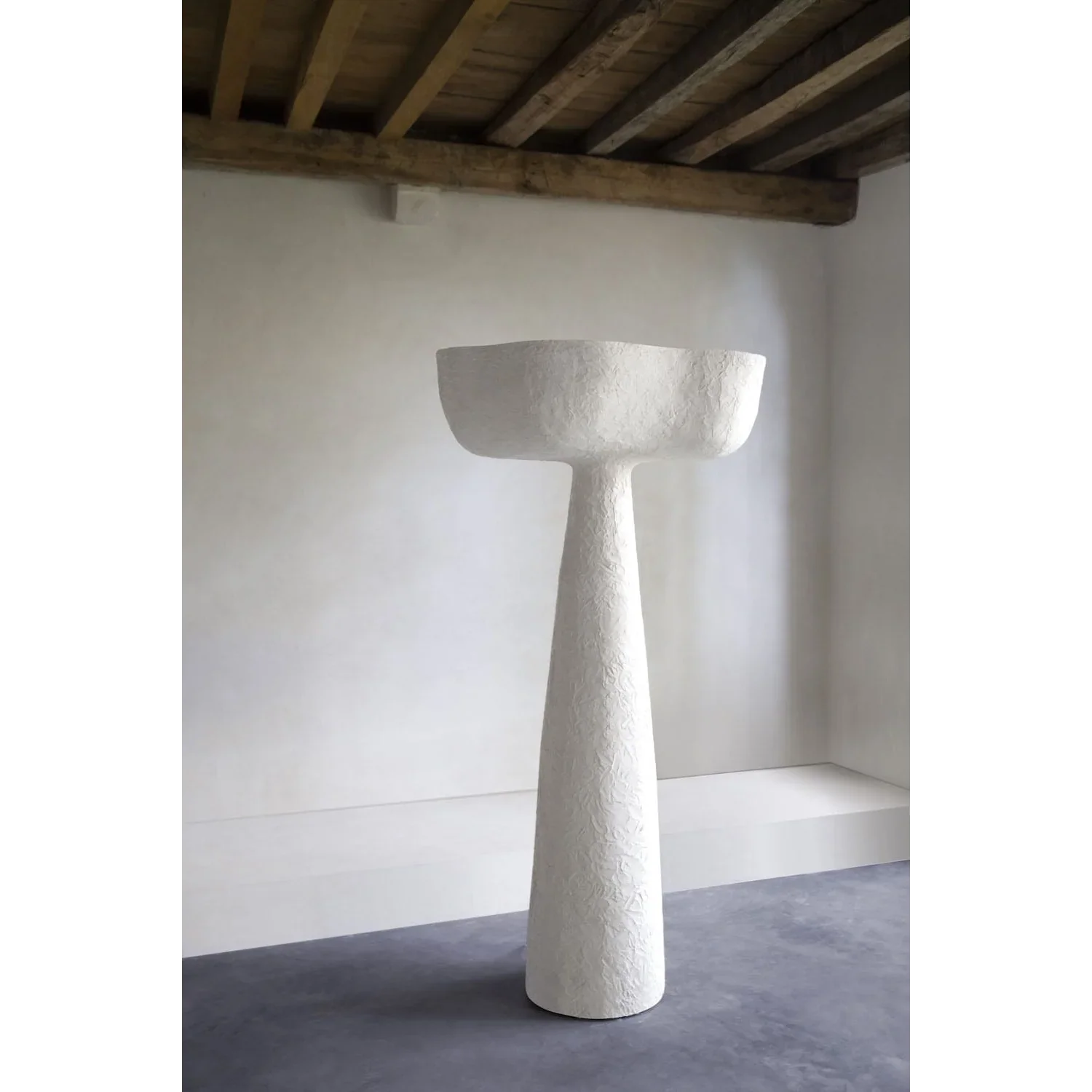 TALL PLASTER FLOOR LAMPS | CLBBGT027