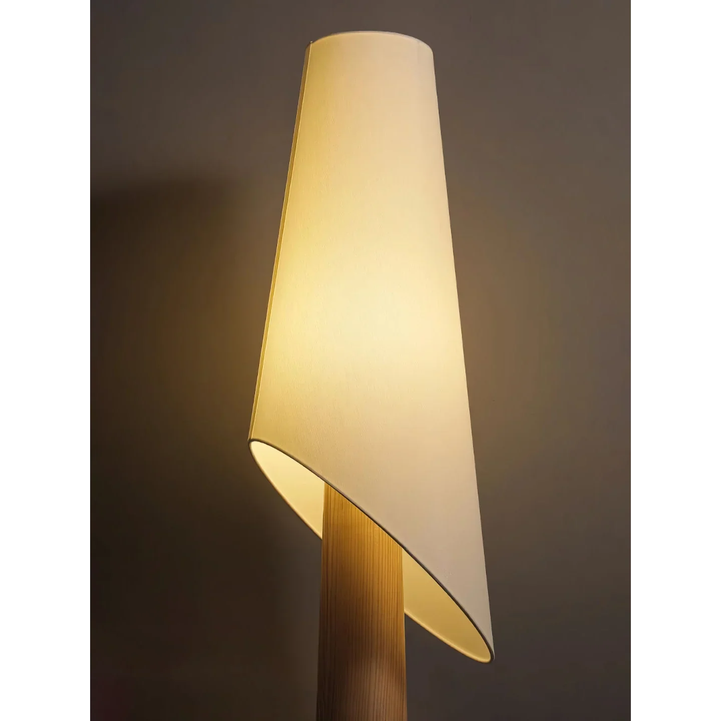 TAPERED WOOD FLOOR LAMP | CLWOSD075