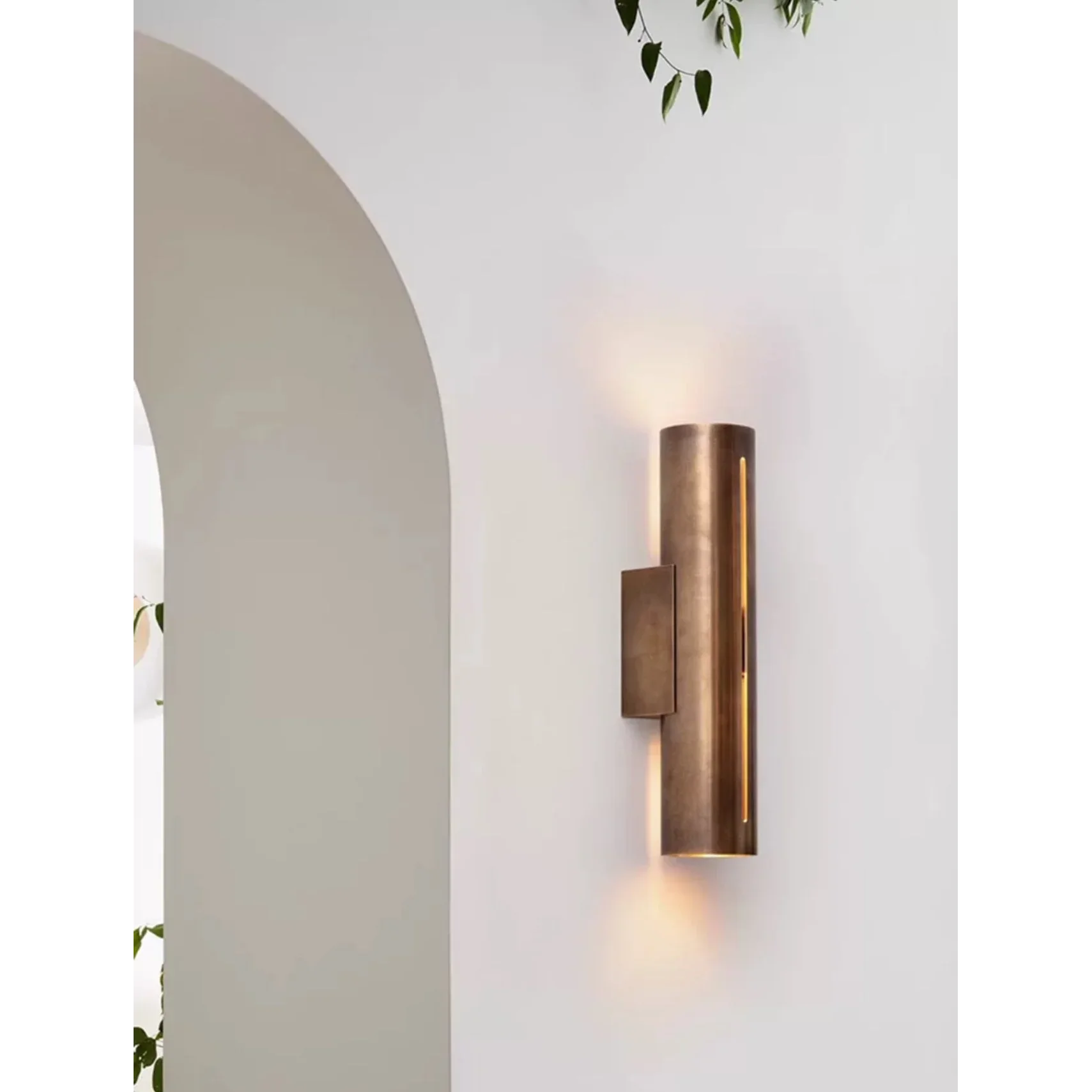 THICKENED COPPER WALL LAMP
