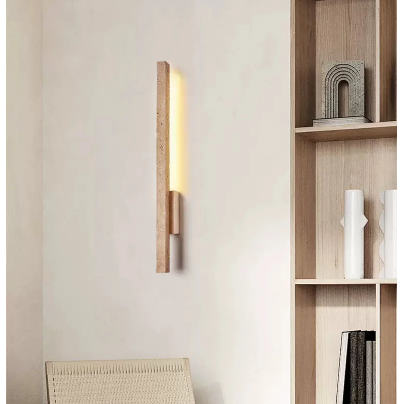 TRAVERTINE AND WOOD WALL LAMP | CLVB89500