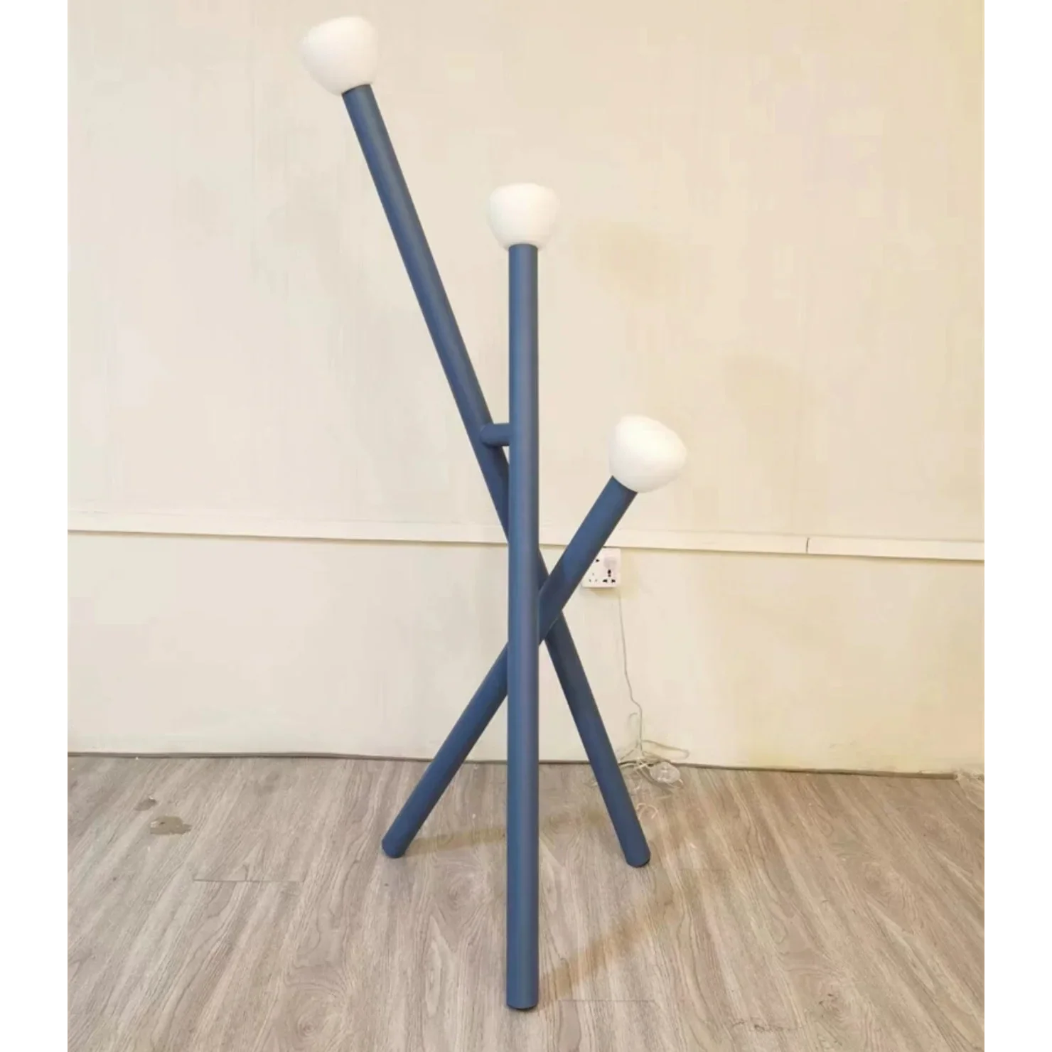 TRIDENTE FLOOR LAMP | DESIGN CLQ580