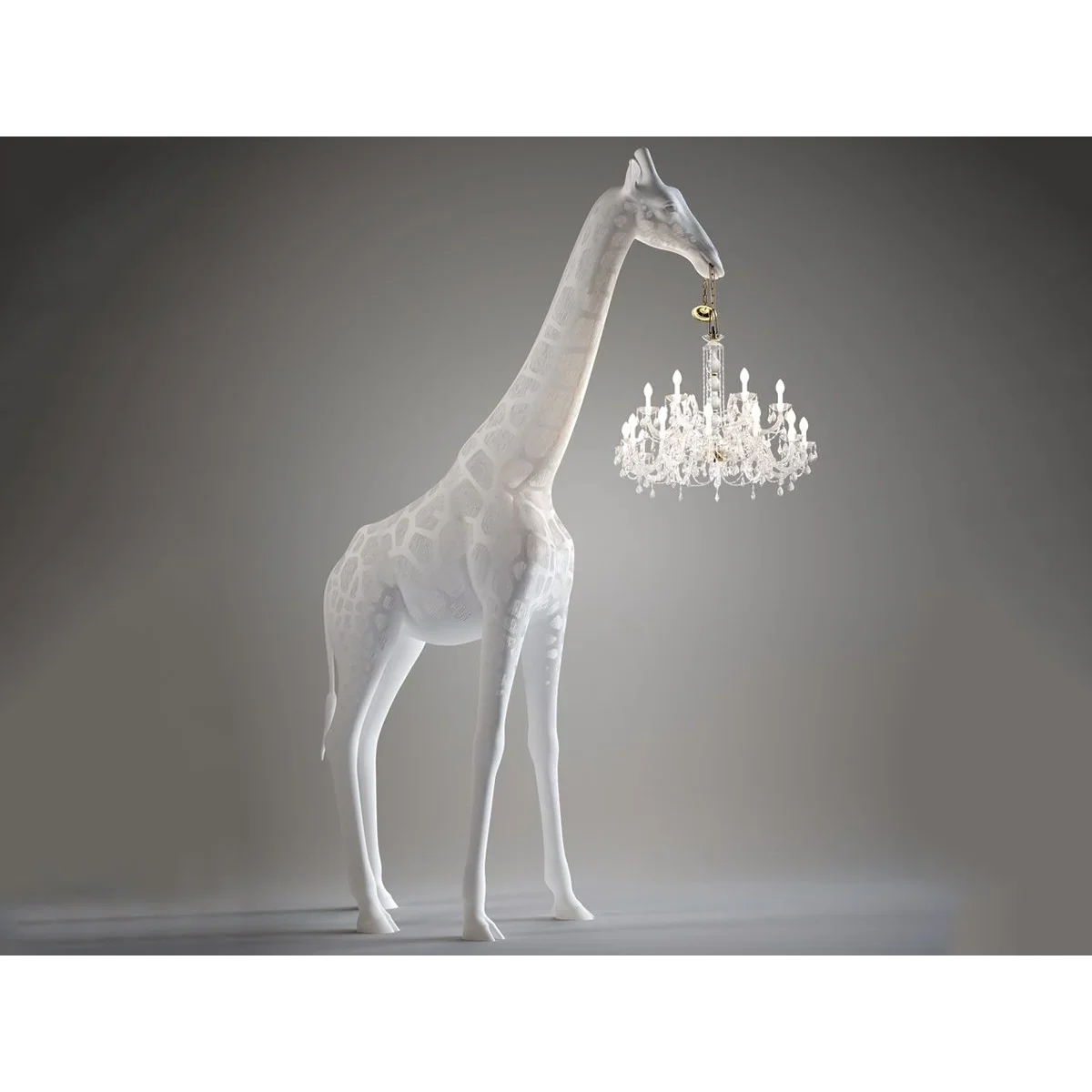 WHITE GIRAFFE SCULPTURE LAMP WITH CRYSTAL CHANDELIER | DESIGN CL025A