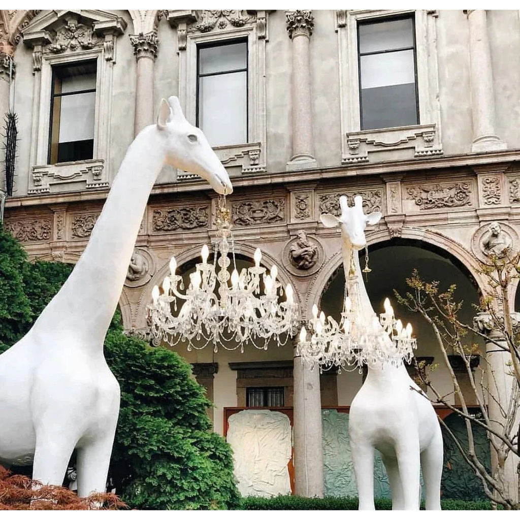 WHITE GIRAFFE SCULPTURE LAMP WITH CRYSTAL CHANDELIER | DESIGN CL025A