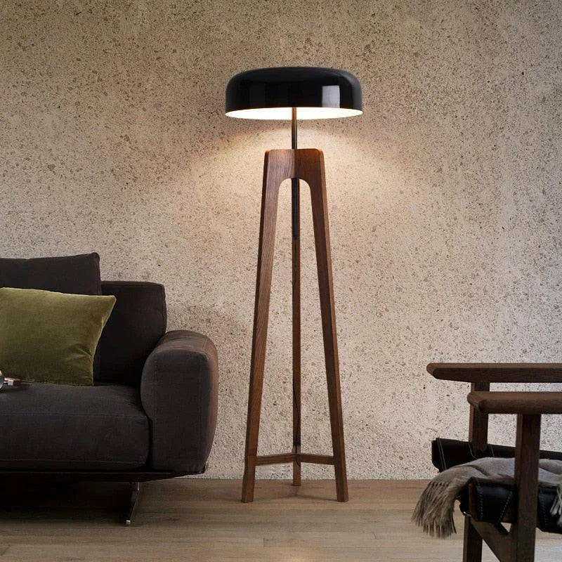 WOOD TRIPOD TABLE LAMP | CL852226